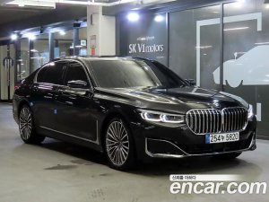 BMW 7-Series 730d xDrive Design Pure Excellence 2021 года из Южной Кореи