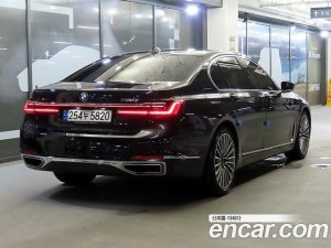 BMW 7-Series 730d xDrive Design Pure Excellence 2021 года из Южной Кореи