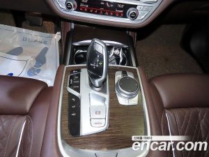 BMW 7-Series 730d xDrive Design Pure Excellence 2021 года из Южной Кореи