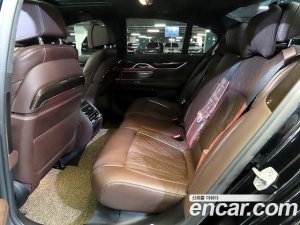 BMW 7-Series 730d xDrive Design Pure Excellence 2021 года из Южной Кореи