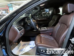 BMW 7-Series 730d xDrive Design Pure Excellence 2021 года из Южной Кореи