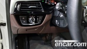 BMW 5-Series 520d xDrive Luxury Plus 2020 года из Южной Кореи