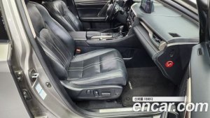 Lexus RX Executive 2020 года из Южной Кореи