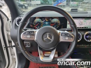 Mercedes-Benz GLA-Class GLA250 4MATIC 2021 года из Южной Кореи
