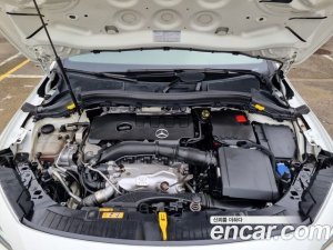 Mercedes-Benz GLA-Class GLA250 4MATIC 2021 года из Южной Кореи