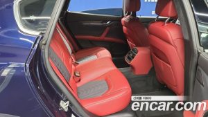 Maserati Quattroporte 3.0 V6 GranLusso 2020 года из Южной Кореи