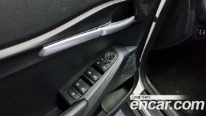 Kia Seltos Бензин 1.6 Turbo 2WD 2022 года из Южной Кореи