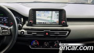 Kia Seltos Бензин 1.6 Turbo 2WD 2022 года из Южной Кореи