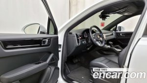 Porsche Cayenne 3.0 E-하이브리드 Coupe 2021 года из Южной Кореи