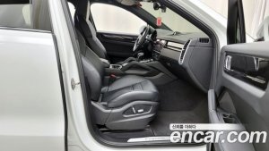 Porsche Cayenne 3.0 E-하이브리드 Coupe 2021 года из Южной Кореи