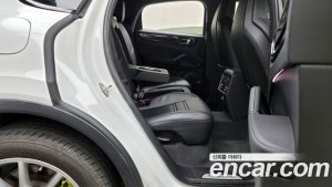 Porsche Cayenne 3.0 E-하이브리드 Coupe 2021 года из Южной Кореи