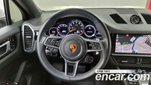 Porsche Cayenne 3.0 E-하이브리드 Coupe 2021 года из Южной Кореи