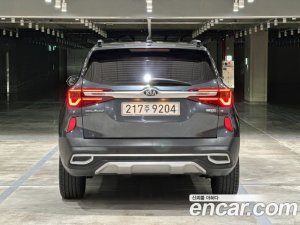 Kia Seltos Бензин 1.6 Turbo 2WD 2020 года из Южной Кореи