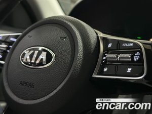 Kia Seltos Бензин 1.6 Turbo 2WD 2020 года из Южной Кореи