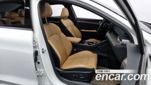 Kia K5 1.6 Turbo 2021 года из Южной Кореи