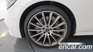 Mercedes-Benz E-Class E350 4MATIC AMG Line 2020 года из Южной Кореи