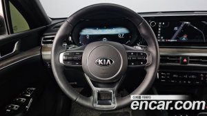 Kia K5 2.0 2021 года из Южной Кореи