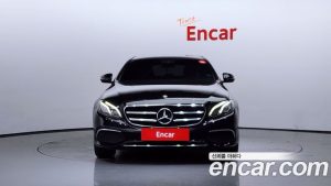 Mercedes-Benz E-Class E250 Avantgarde 2020 года из Южной Кореи