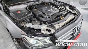Mercedes-Benz E-Class E250 Avantgarde 2020 года из Южной Кореи