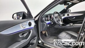 Mercedes-Benz E-Class E250 Avantgarde 2020 года из Южной Кореи
