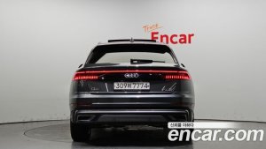 Audi Q8 45 TDI 4WD Premium 2020 года из Южной Кореи