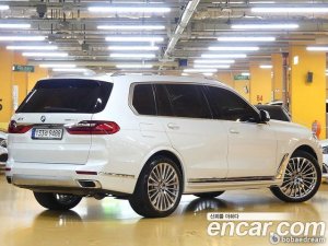 BMW X7 xDrive 40i Design Pure Excellence 7-Seater 2021 года из Южной Кореи