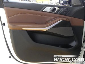 BMW X7 xDrive 40i Design Pure Excellence 7-Seater 2021 года из Южной Кореи