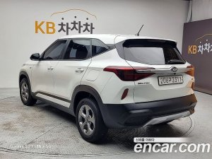 Kia Seltos Бензин 1.6 Turbo 2WD 2022 года из Южной Кореи