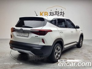 Kia Seltos Бензин 1.6 Turbo 2WD 2022 года из Южной Кореи