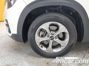 Kia Seltos Бензин 1.6 Turbo 2WD 2022 года из Южной Кореи