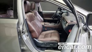 Lexus RX Executive 2020 года из Южной Кореи