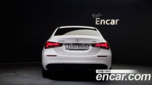 Mercedes-Benz A-Class A250 4MATIC SEDAN 2020 года из Южной Кореи
