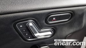 Mercedes-Benz A-Class A250 4MATIC SEDAN 2020 года из Южной Кореи