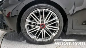 Kia K3 1.6 Turbo GT 5Door 2022 года из Южной Кореи