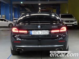BMW 5-Series 530e Luxury 2021 года из Южной Кореи