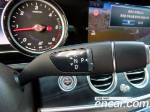 Mercedes-Benz E-Class E220d 4MATIC Exclusive 2020 года из Южной Кореи