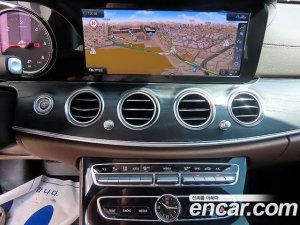 Mercedes-Benz E-Class E220d 4MATIC Exclusive 2020 года из Южной Кореи
