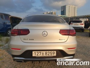 Mercedes-Benz GLC-Class GLC300 4MATIC Premium Coupe 2020 года из Южной Кореи