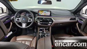 BMW 5-Series 520i M Sport 2020 года из Южной Кореи