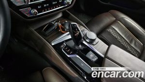 BMW 5-Series 520i M Sport 2020 года из Южной Кореи