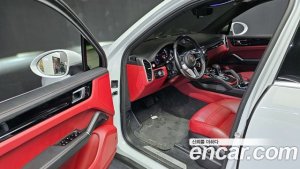 Porsche Cayenne 3.0 2021 года из Южной Кореи