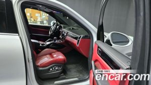 Porsche Cayenne 3.0 2021 года из Южной Кореи