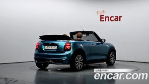 Mini Cooper Convertible DEFAULT 2020 года из Южной Кореи