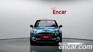 Mini Cooper Convertible DEFAULT 2020 года из Южной Кореи