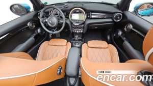 Mini Cooper Convertible DEFAULT 2020 года из Южной Кореи