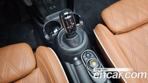 Mini Cooper Convertible DEFAULT 2020 года из Южной Кореи