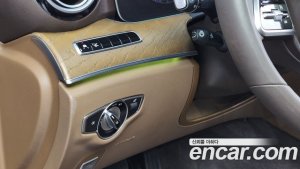 Mercedes-Benz E-Class E300 4MATIC Exclusive 2020 года из Южной Кореи