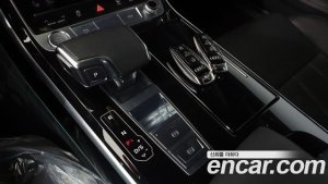 Audi A8 55 TFSI 4WD LWB 2020 года из Южной Кореи