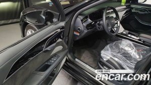 Audi A8 55 TFSI 4WD LWB 2020 года из Южной Кореи
