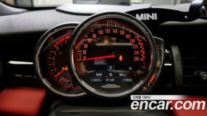 Mini Cooper Convertible JCW 2020 года из Южной Кореи
